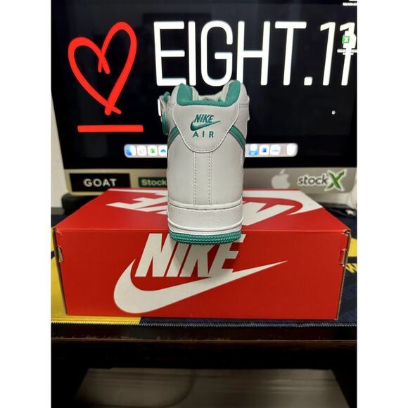 Air Force 1 Mid '07 Men's SIZE 10.5 White/Clear Jade DV0806-102 - Picture 4 of 6